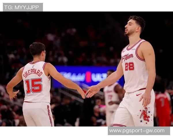 应对KD包夹策略乌度卡强调提升无球移动避免停滞不前 应对KD包夹策略乌度卡强调提升无球移动避免停滞不前