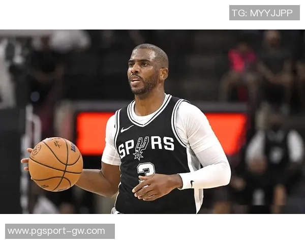 保罗半场表现稳健7分钟内贡献2助攻1抢断正负值高达7 保罗半场表现稳健7分钟内贡献2助攻1抢断正负值高达7